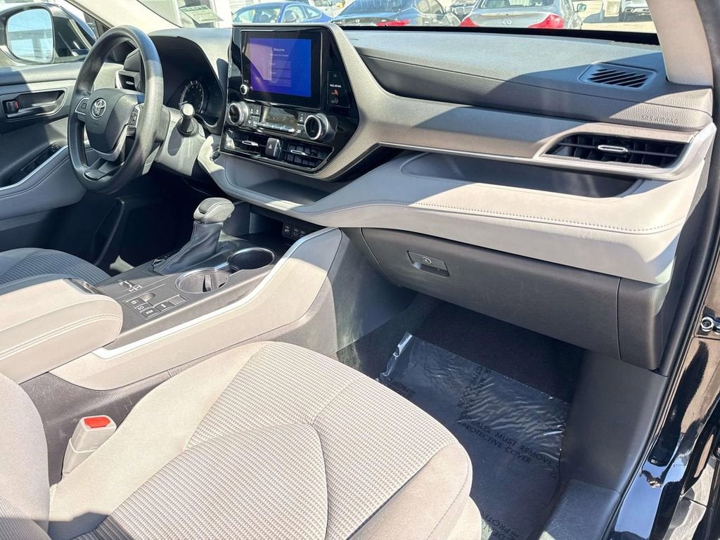 2023 Toyota Highlander L