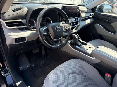 2023 Toyota Highlander L