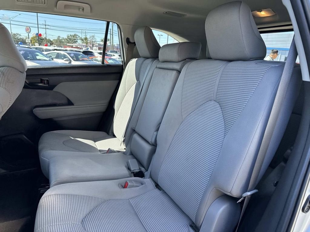 2023 Toyota Highlander L