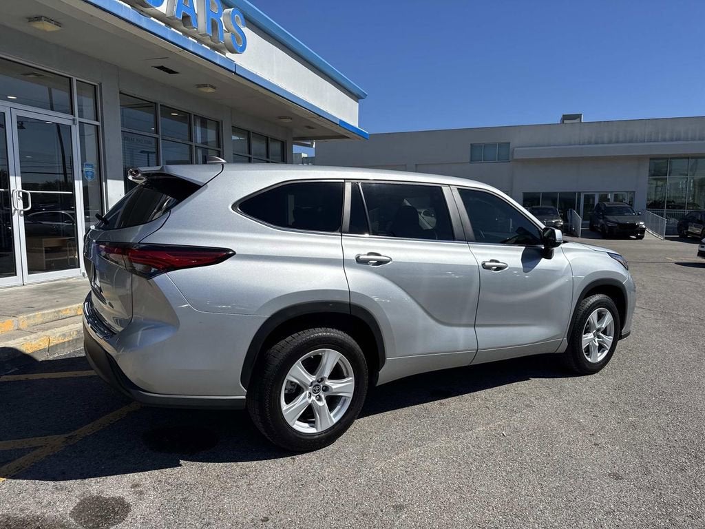2023 Toyota Highlander L