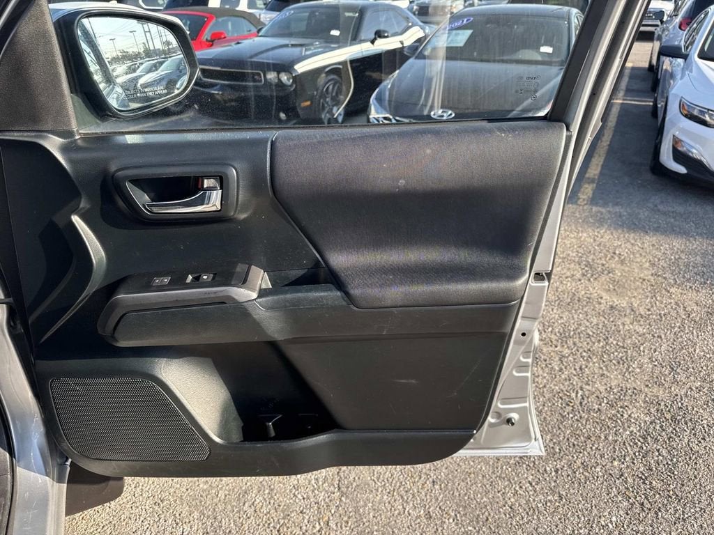 2016 Toyota Tacoma SR5