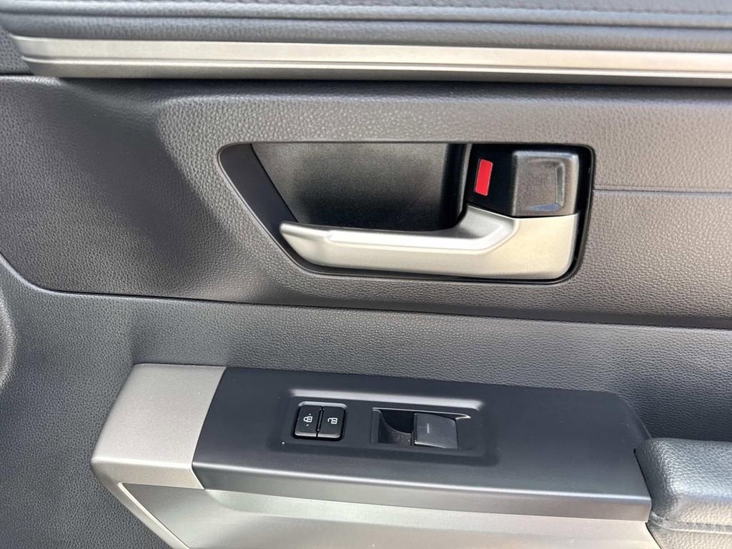 2024 Toyota Tundra 4WD SR5