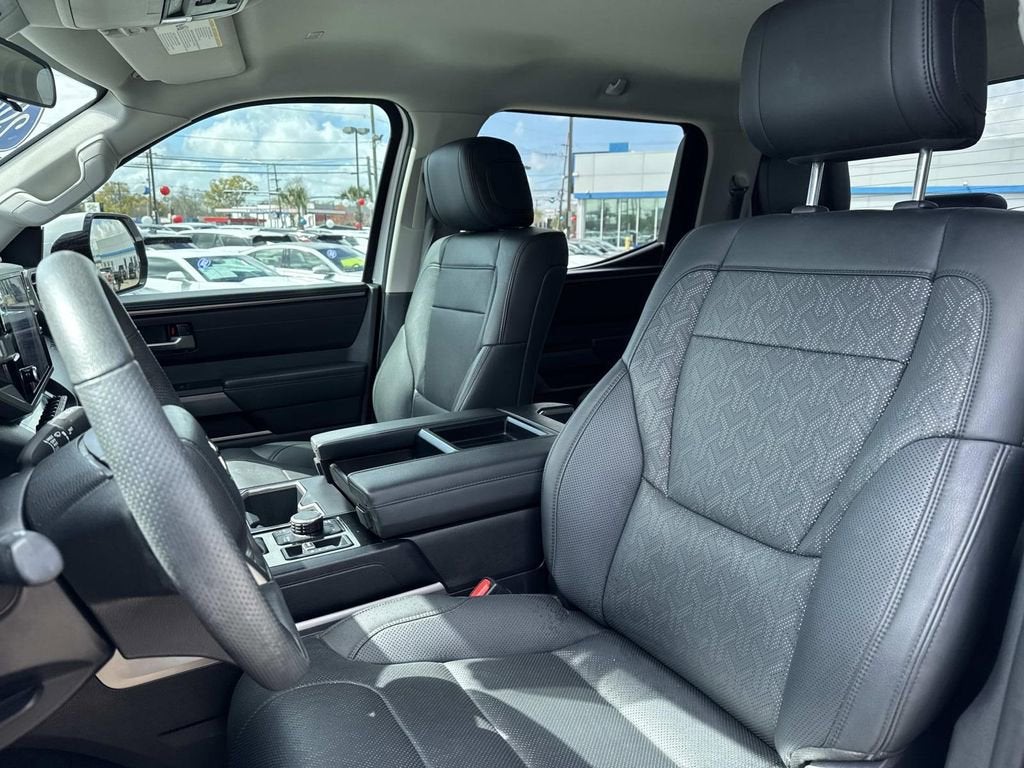 2024 Toyota Tundra 4WD SR5