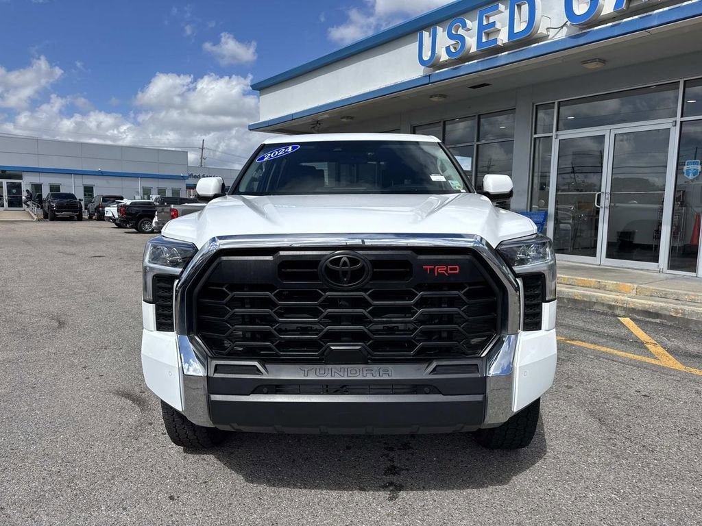 2024 Toyota Tundra 4WD SR5