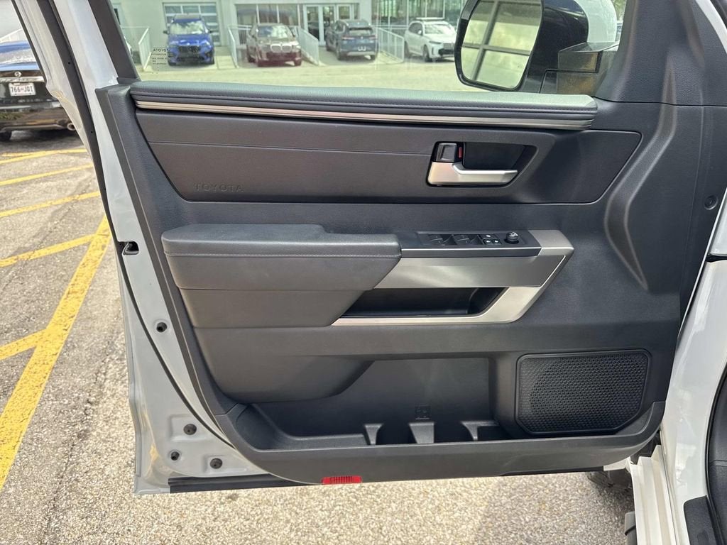 2024 Toyota Tundra 4WD SR5