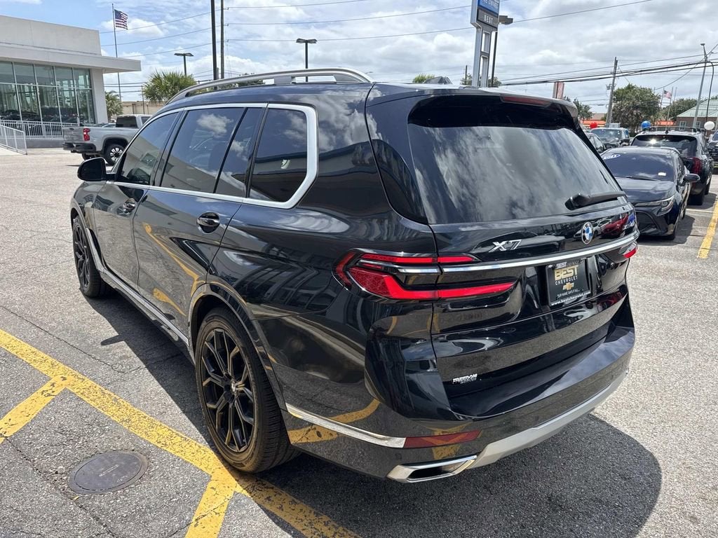 2023 BMW X7 xDrive40i