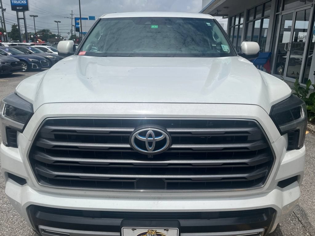 2023 Toyota Sequoia SR5