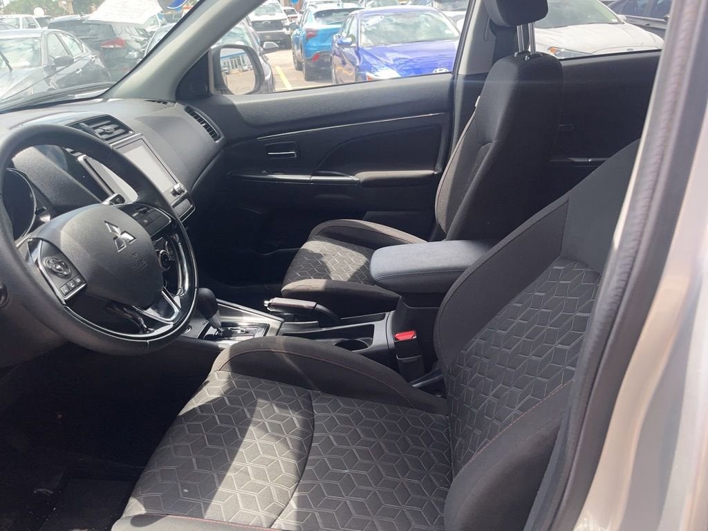 2025 Mitsubishi Outlander Sport S