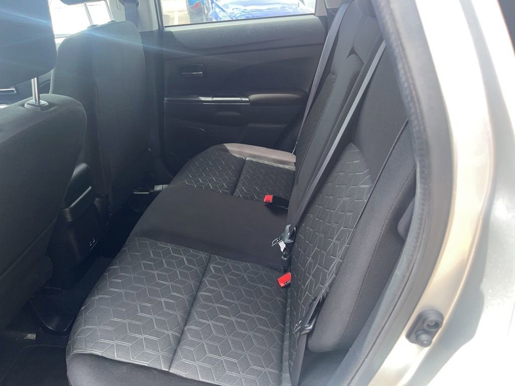 2025 Mitsubishi Outlander Sport S