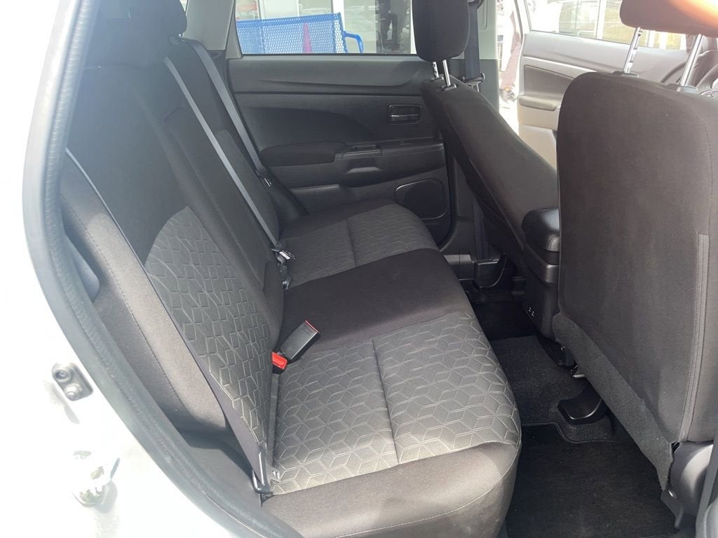 2025 Mitsubishi Outlander Sport S