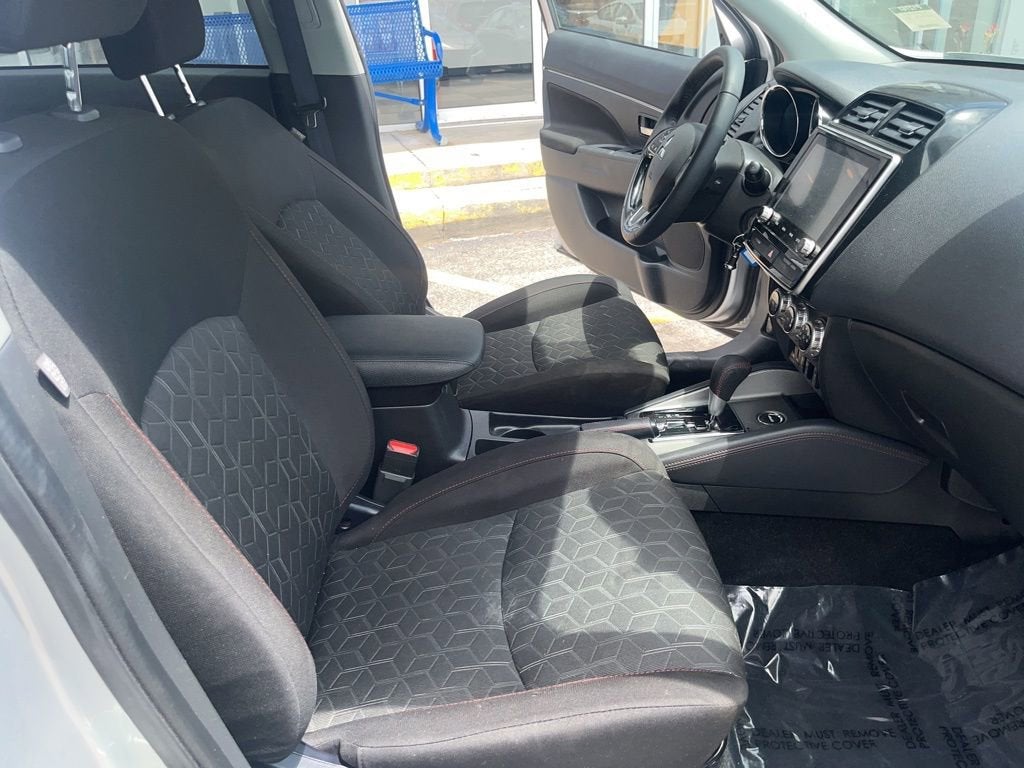 2025 Mitsubishi Outlander Sport S
