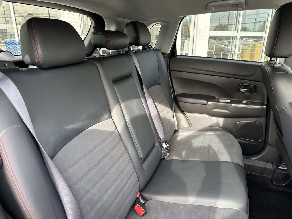 2025 Mitsubishi Outlander Sport S