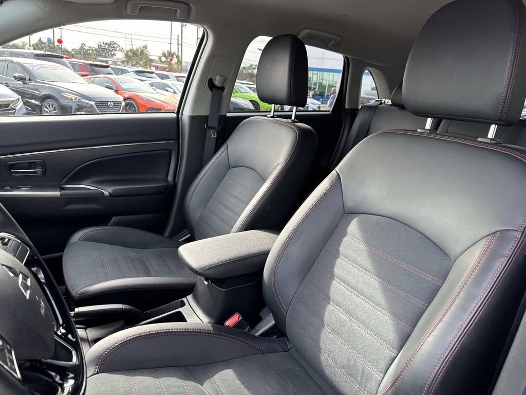 2025 Mitsubishi Outlander Sport S