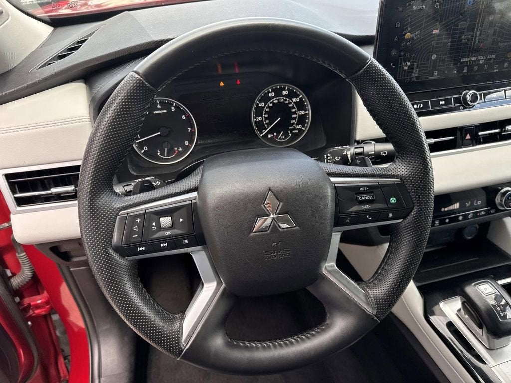 2025 Mitsubishi Outlander SE
