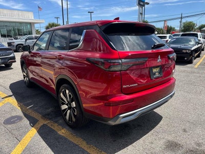 2025 Mitsubishi Outlander SE
