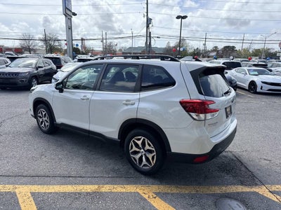2022 Subaru Forester Premium