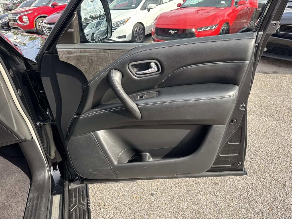 2021 INFINITI QX80 LUXE