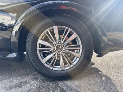 2021 INFINITI QX80 LUXE