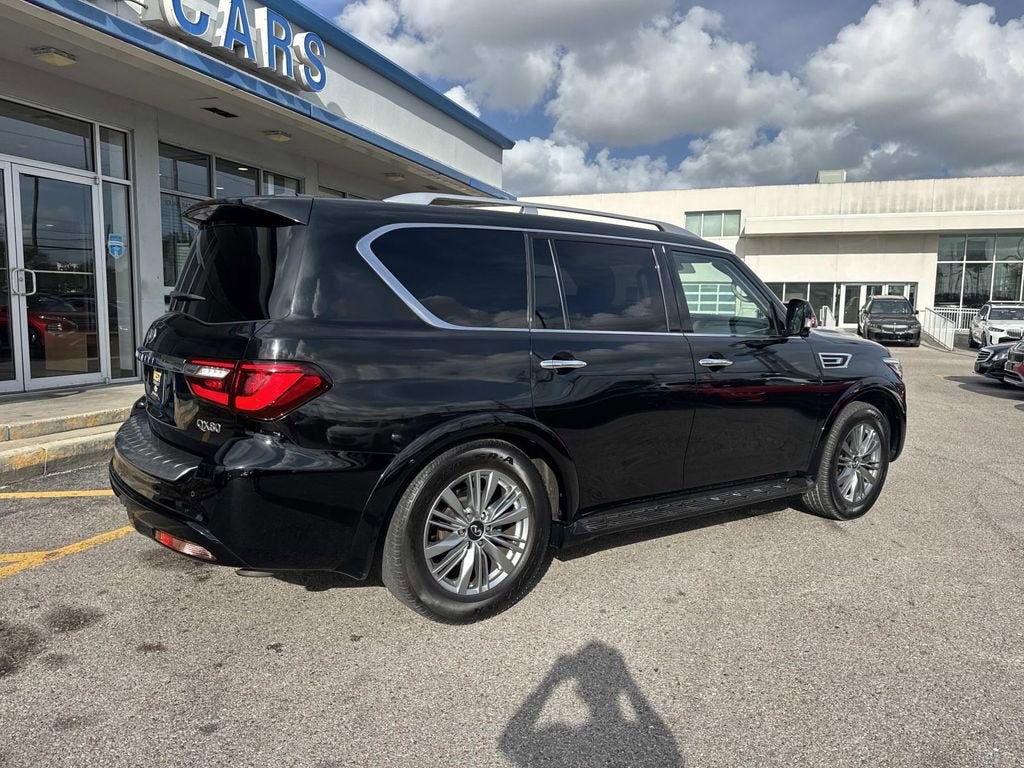 2021 INFINITI QX80 LUXE