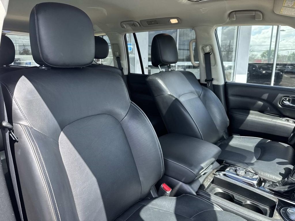 2024 INFINITI QX80 LUXE