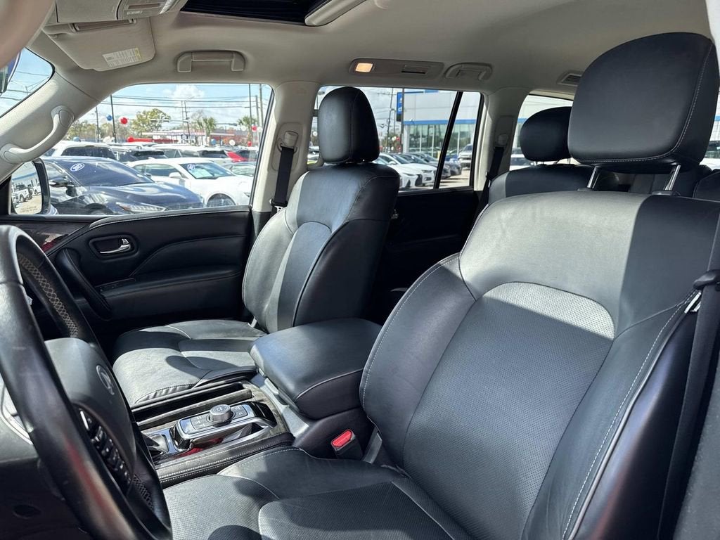 2024 INFINITI QX80 LUXE