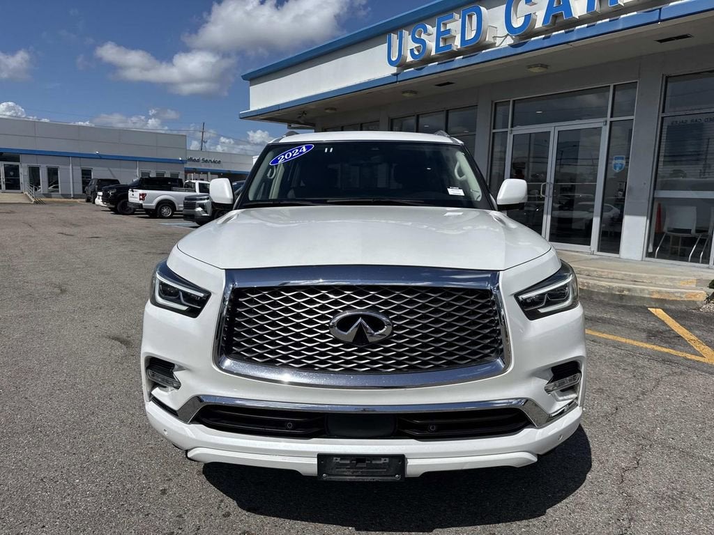 2024 INFINITI QX80 LUXE