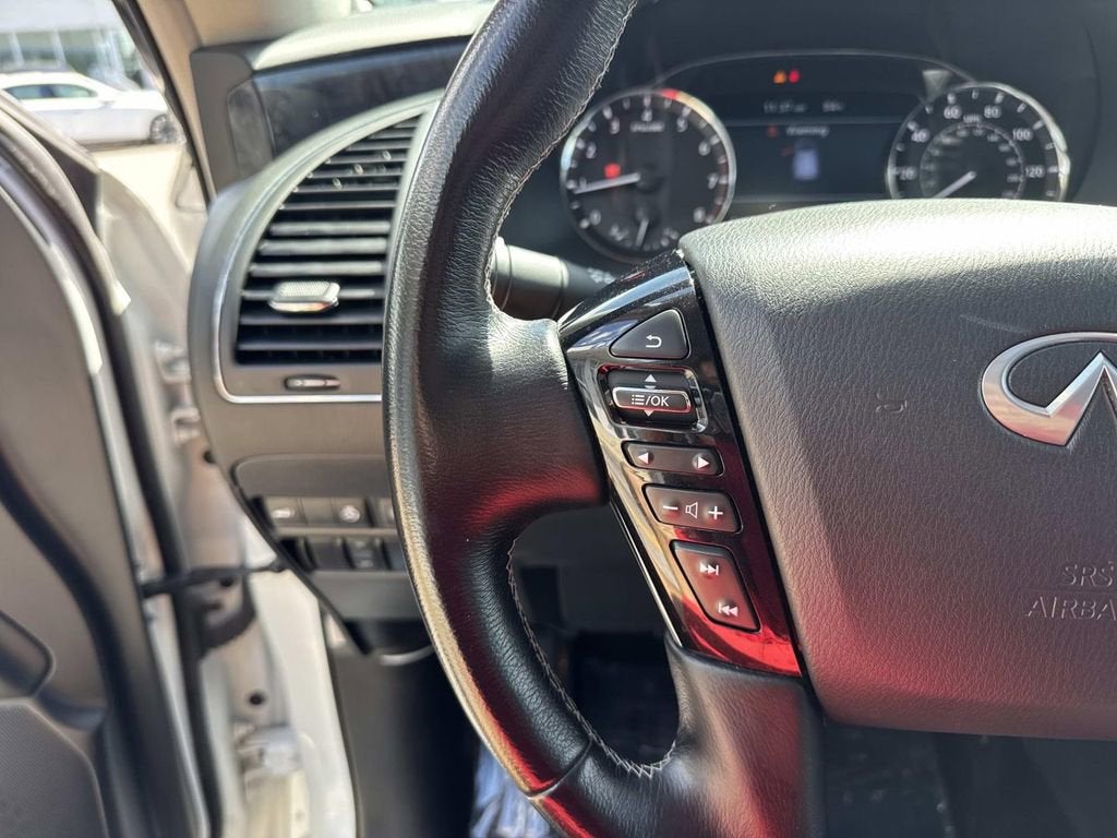 2024 INFINITI QX80 LUXE