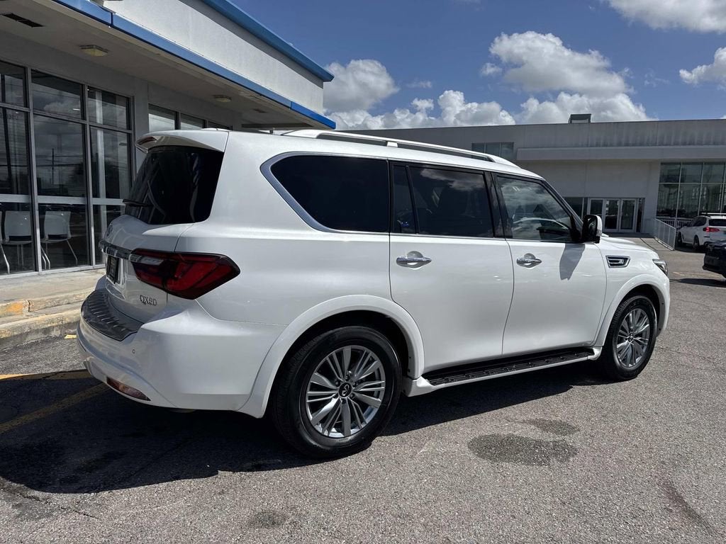 2024 INFINITI QX80 LUXE