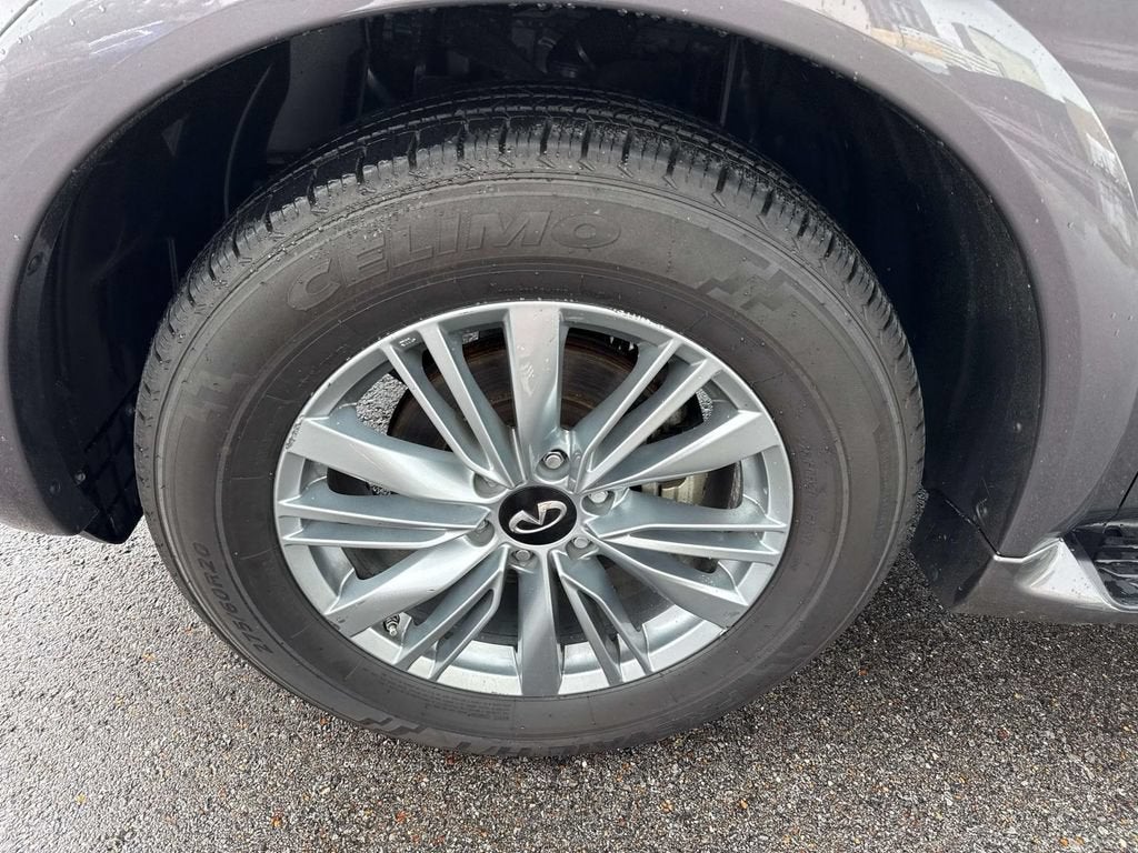 2024 INFINITI QX80 LUXE