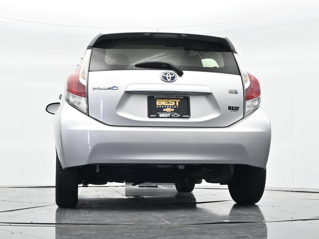 2016 Toyota Prius c One
