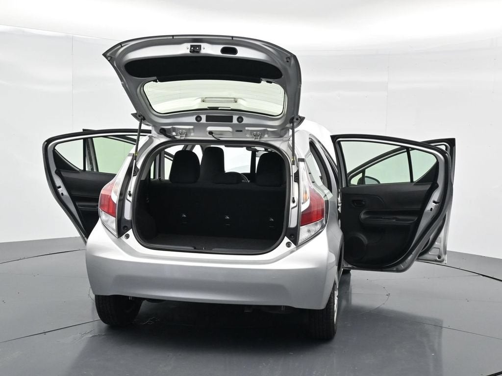 2016 Toyota Prius c One
