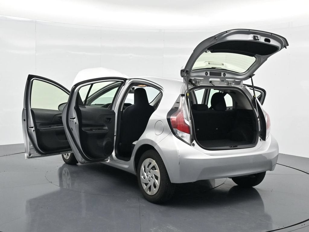 2016 Toyota Prius c One