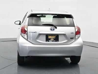 2016 Toyota Prius c One