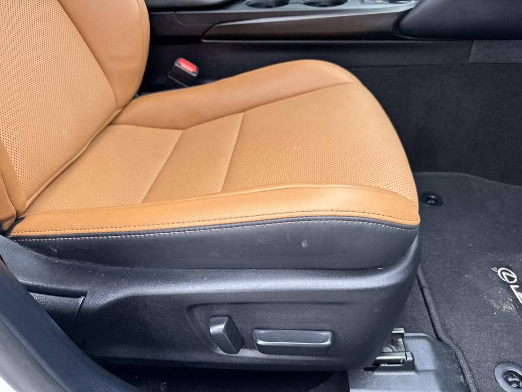 2024 Lexus IS IS 350 F SPORT Design