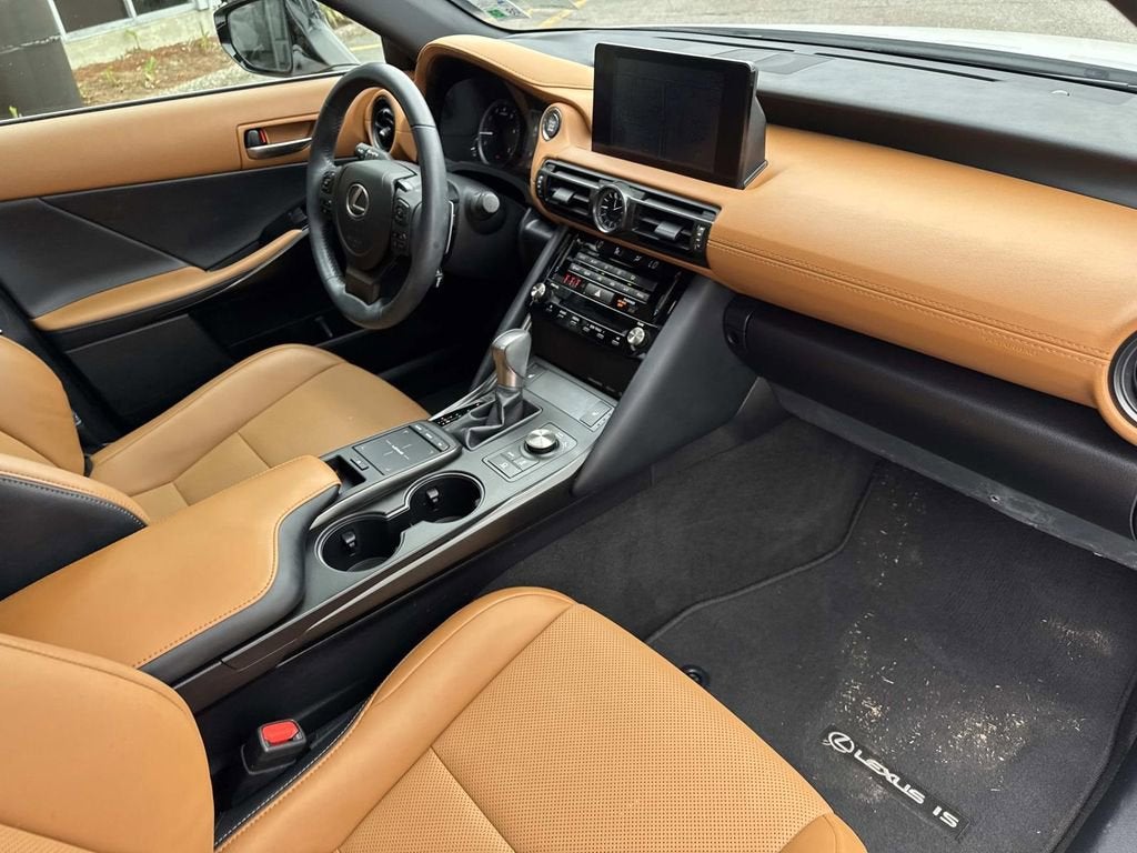 2024 Lexus IS IS 350 F SPORT Design