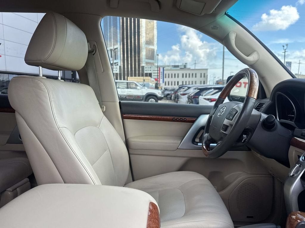 2013 Toyota Land Cruiser NA
