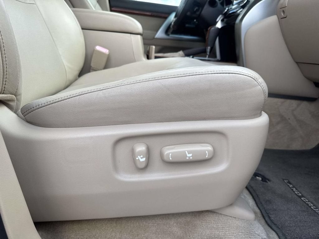 2013 Toyota Land Cruiser NA