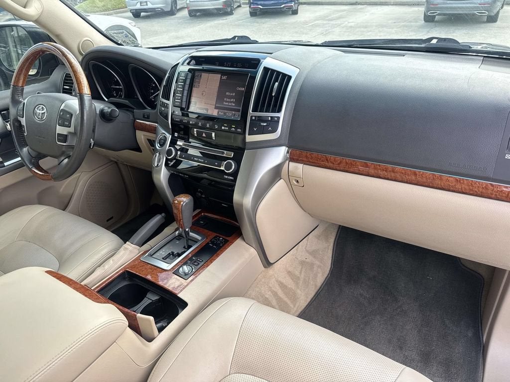 2013 Toyota Land Cruiser NA