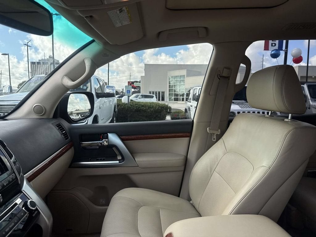2013 Toyota Land Cruiser NA