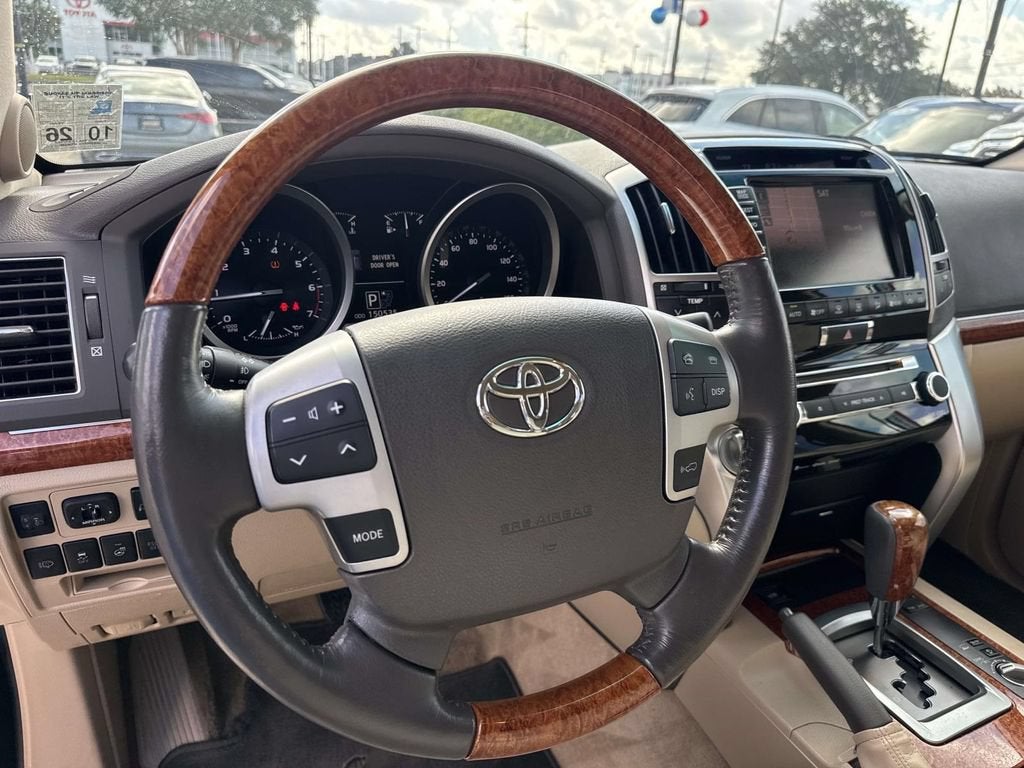 2013 Toyota Land Cruiser NA