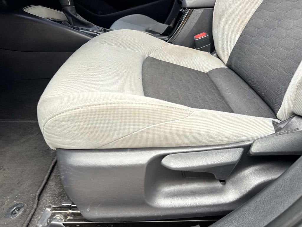 2021 Toyota Corolla Hatchback SE