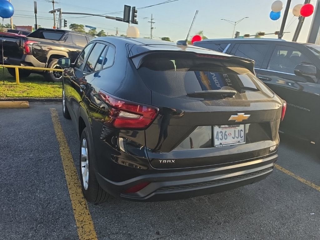 2025 Chevrolet Trax LS