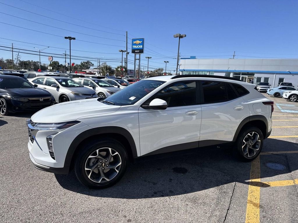 2024 Chevrolet Trax LT