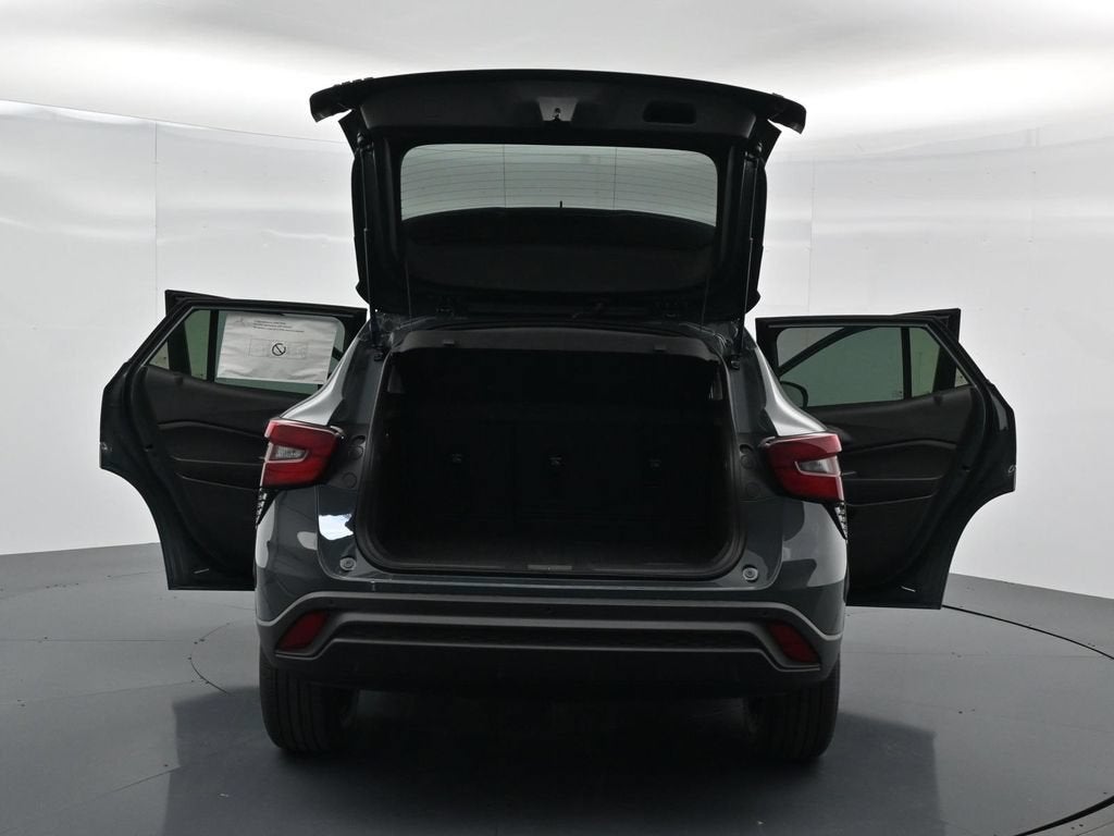 2026 Chevrolet Trax LT - Photo 36