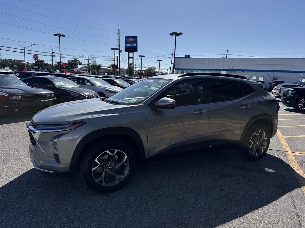 2025 Chevrolet Trax LT