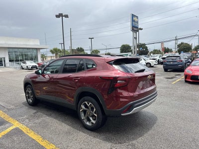 2025 Chevrolet Trax LT