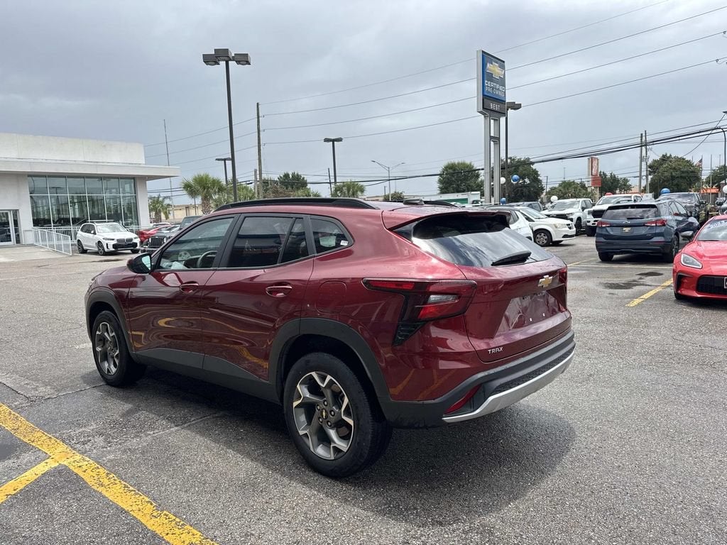 2025 Chevrolet Trax LT