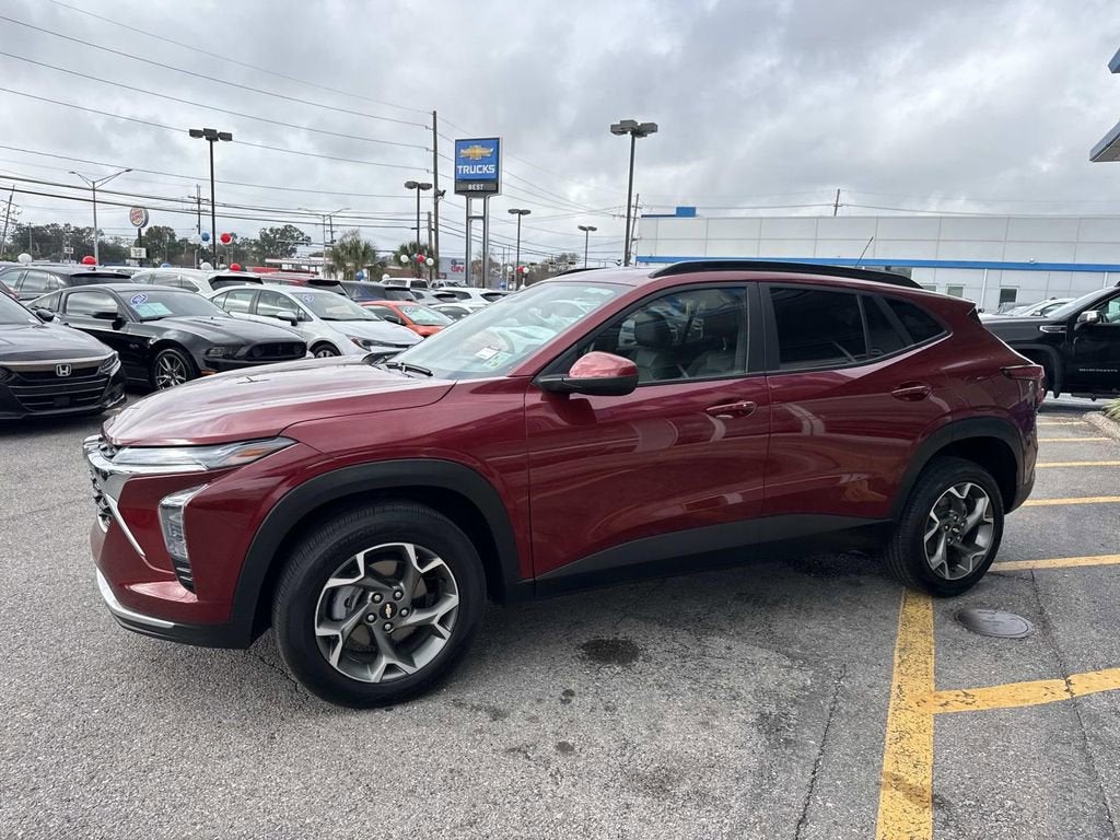2025 Chevrolet Trax LT