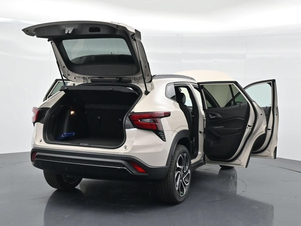 2026 Chevrolet Trax RS - Photo 37
