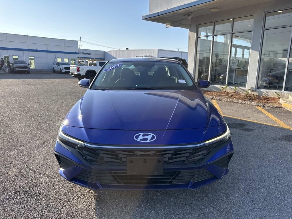 2024 Hyundai Elantra SE